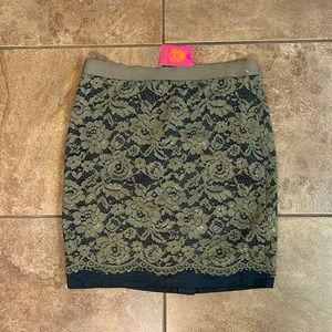 NWT English Laundry lace skirt